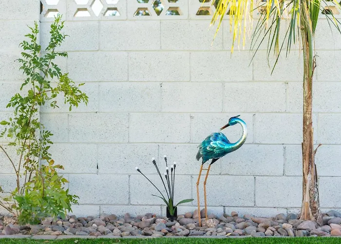 Holiday home 2 Bedroom House, Pool, Hot Tub, 15 Min Barrett Jackson! Scottsdale